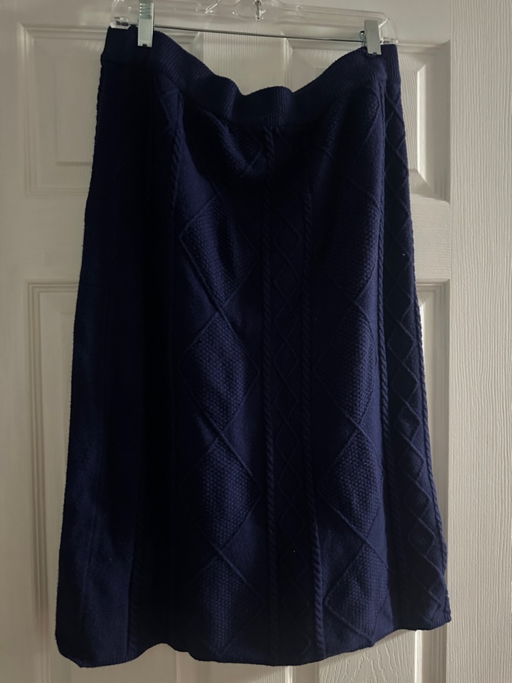 Navy Diamond Knit skirt